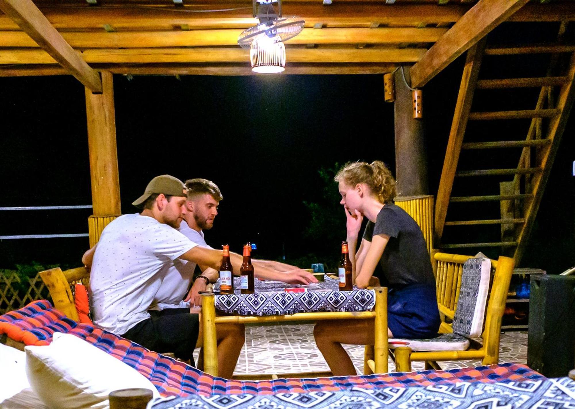 Nha Tan - Mai Chau Homestay And Tours Экстерьер фото