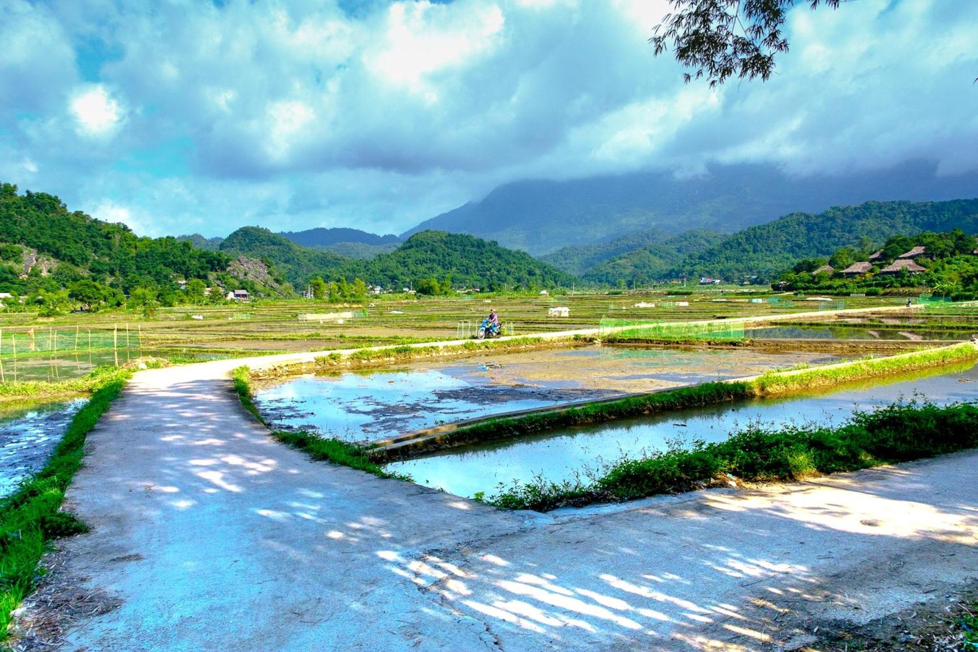 Nha Tan - Mai Chau Homestay And Tours Экстерьер фото